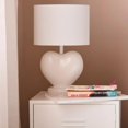 thumbnail image 2 of Bouclair Lampe de Table Blanche en Forme de Cœur, 2 of 10