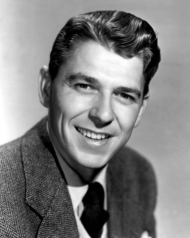 Ronald Reagan In The 1940S Photo Print - Walmart.com