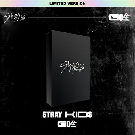 EAN 8809440339761 product image for Stray Kids - Go Live (Limited Version) - CD | upcitemdb.com
