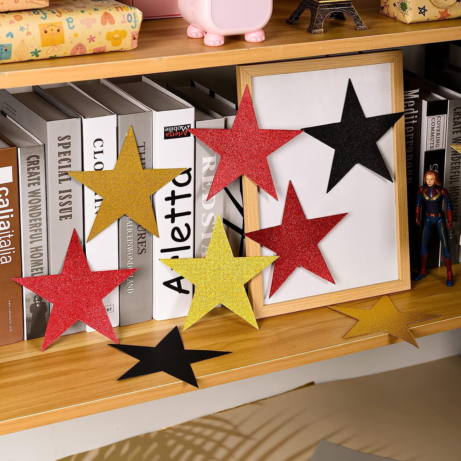 Lot De 50 étoiles En Papier Doré 28cm - Décoration Murale, Tableau Noir, Fête, Inscriptible