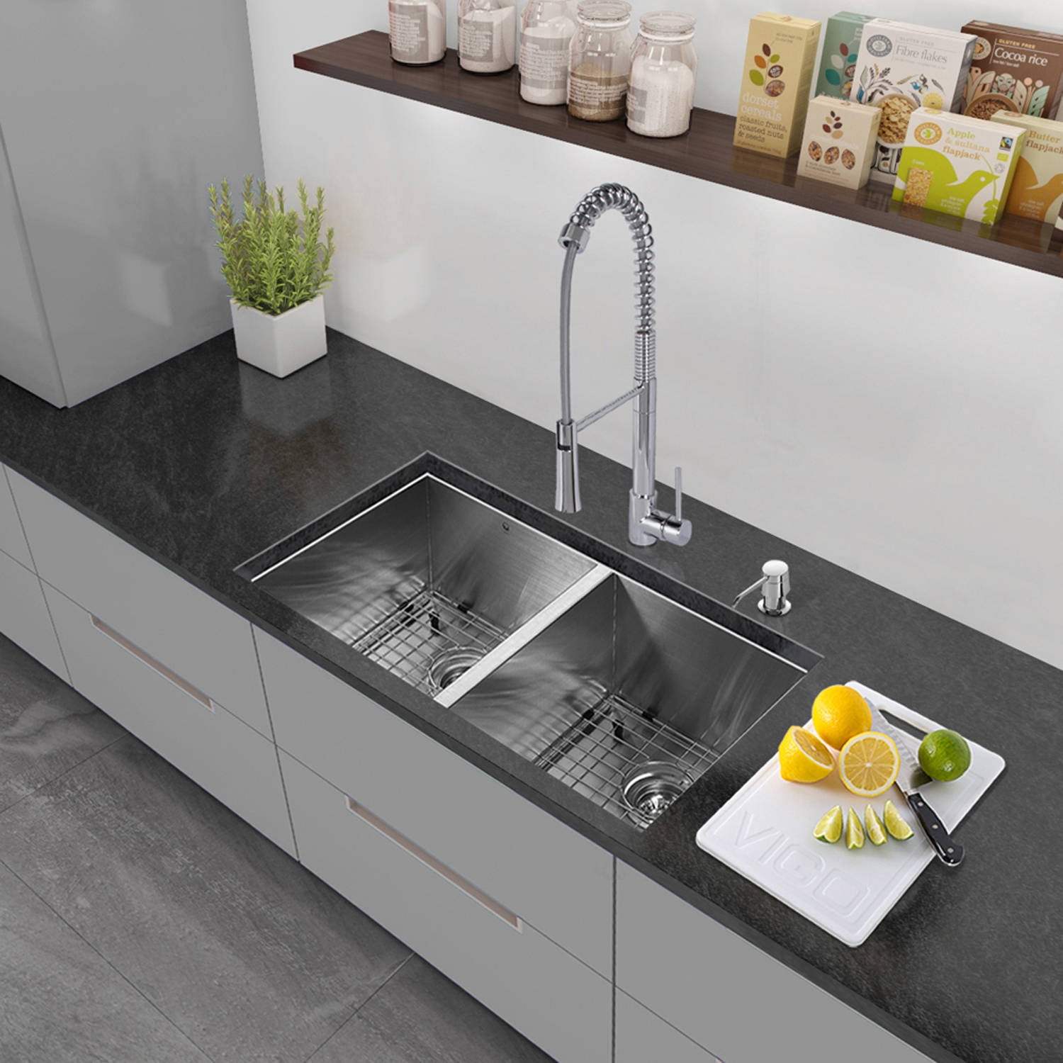 Vigo All In One 32 Stainless Steel Undermount Kitchen Sink And
