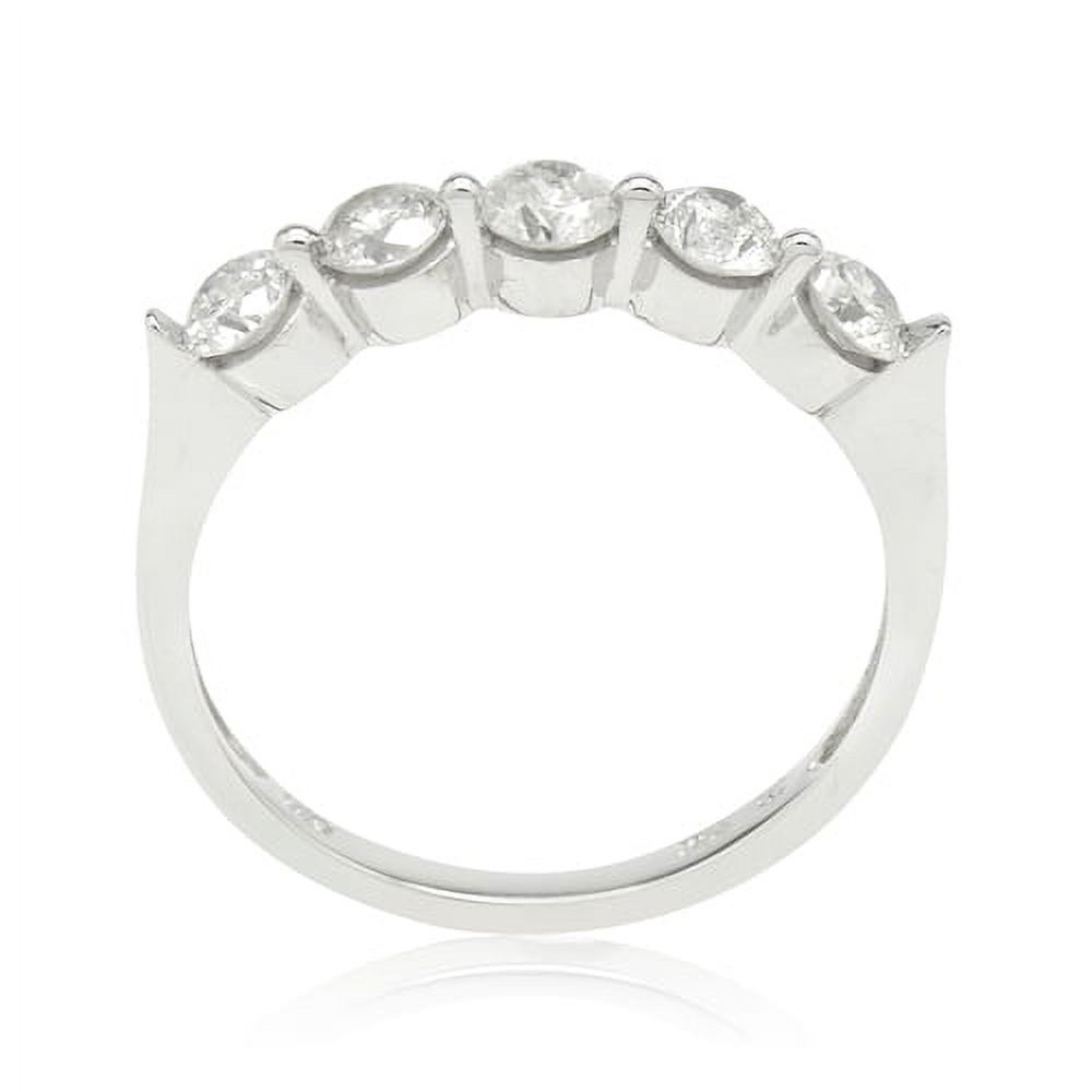 10K White Gold 0.50 CTTW Diamond Band