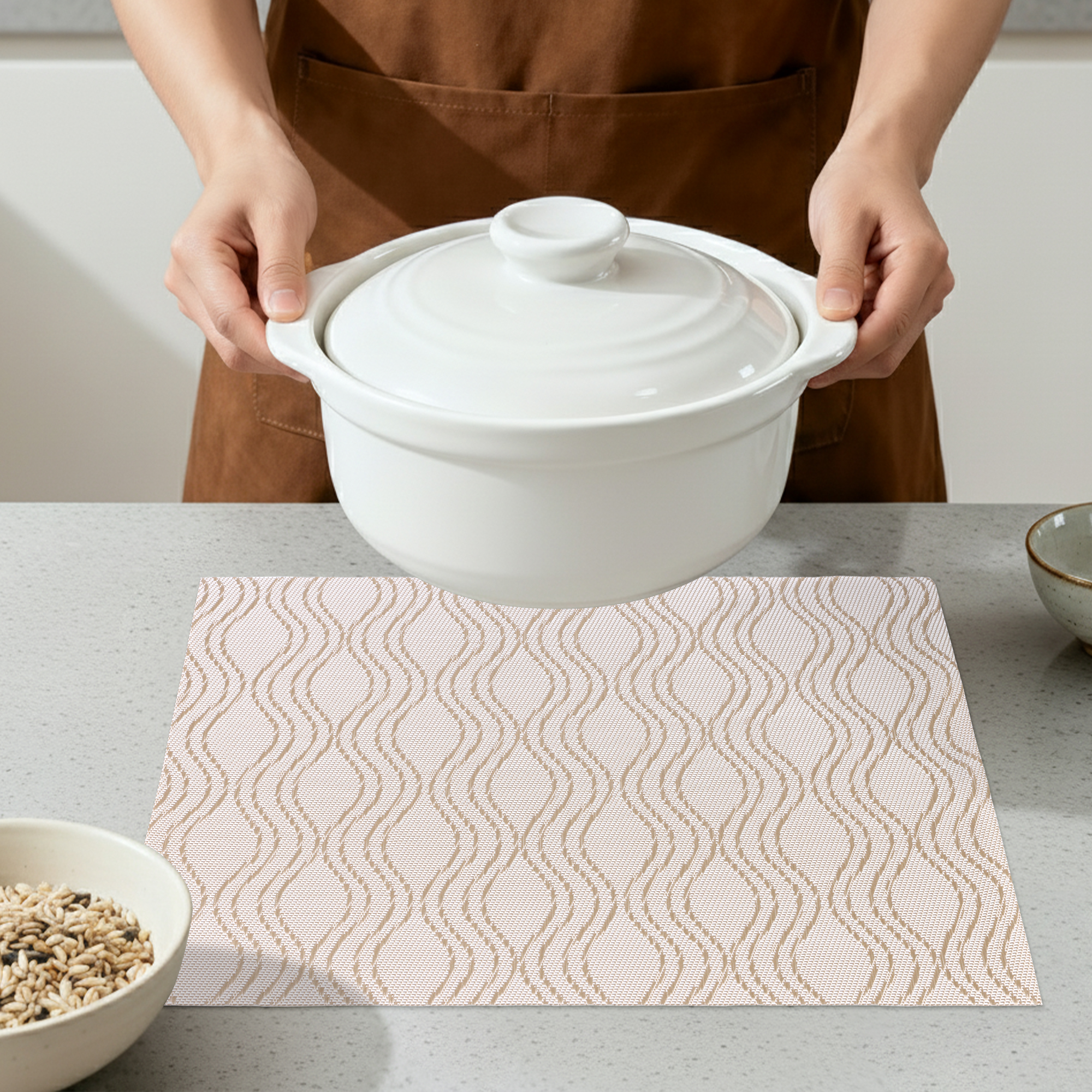 Unique Bargains Set of 6 Plastic Placemats Kitchen Mat for Dining Table Decor Gold