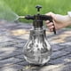 thumbnail image 1 of Gris - Tanque de aire comprimido de 1,5 litros, botella de jardinería, pulverizador de plantas, bomba de pistón, regadera para jardinería doméstica, 1 of 5