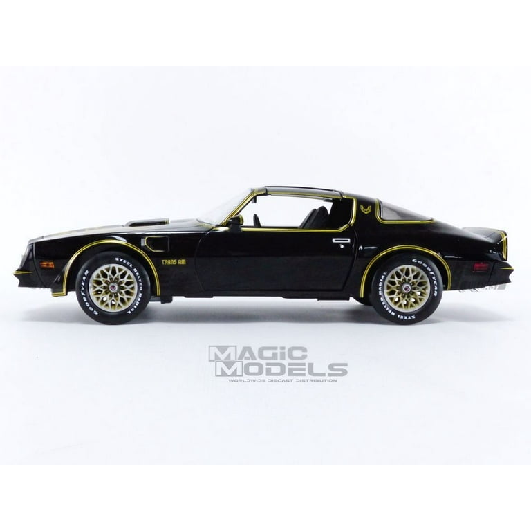 1977 PONTIAC FIREBIRD T/Aの1/18スケールモデル 1977 Pontiac Firebird T/A Trans Am Starlite Black with