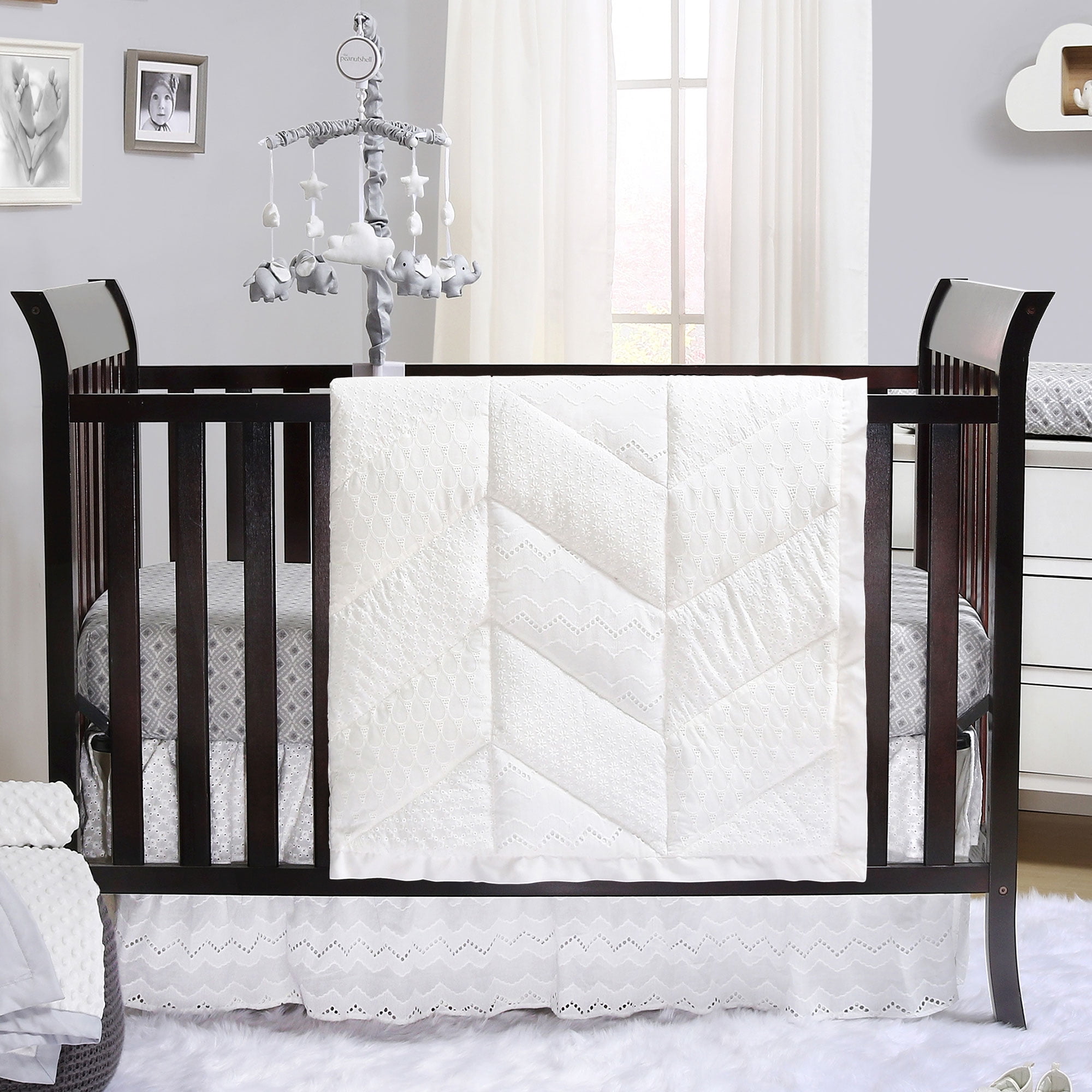 eyelet crib bedding