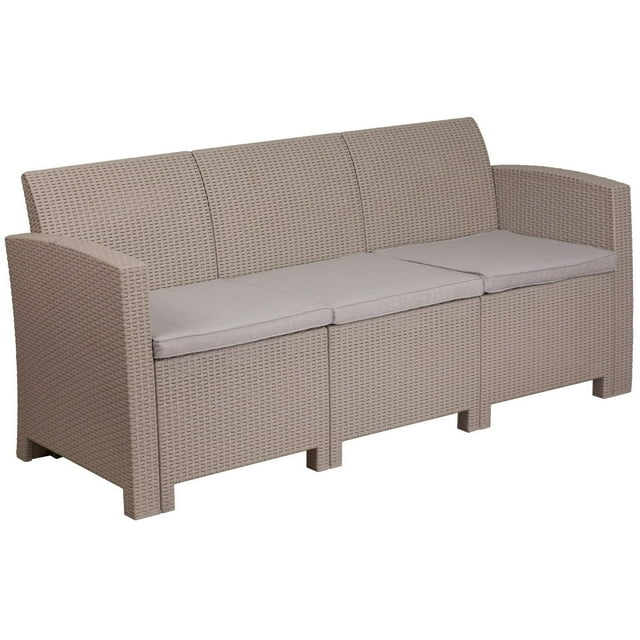 Sofa en fausse rotin gris clair avec coussin gris clair tout temps