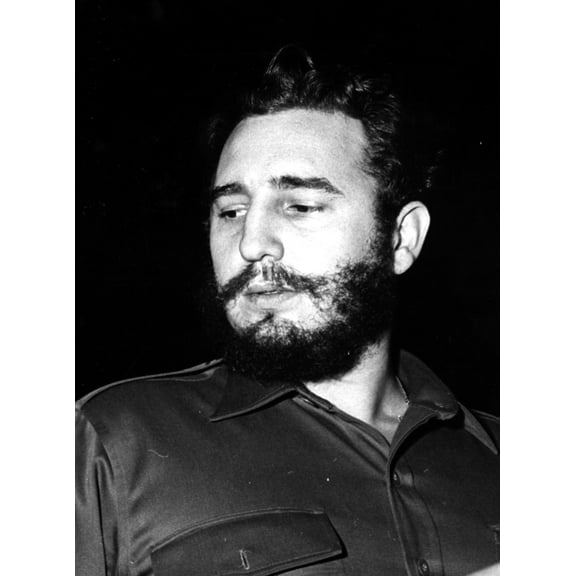 Fidel Castro Photo Print  (8 x 10)