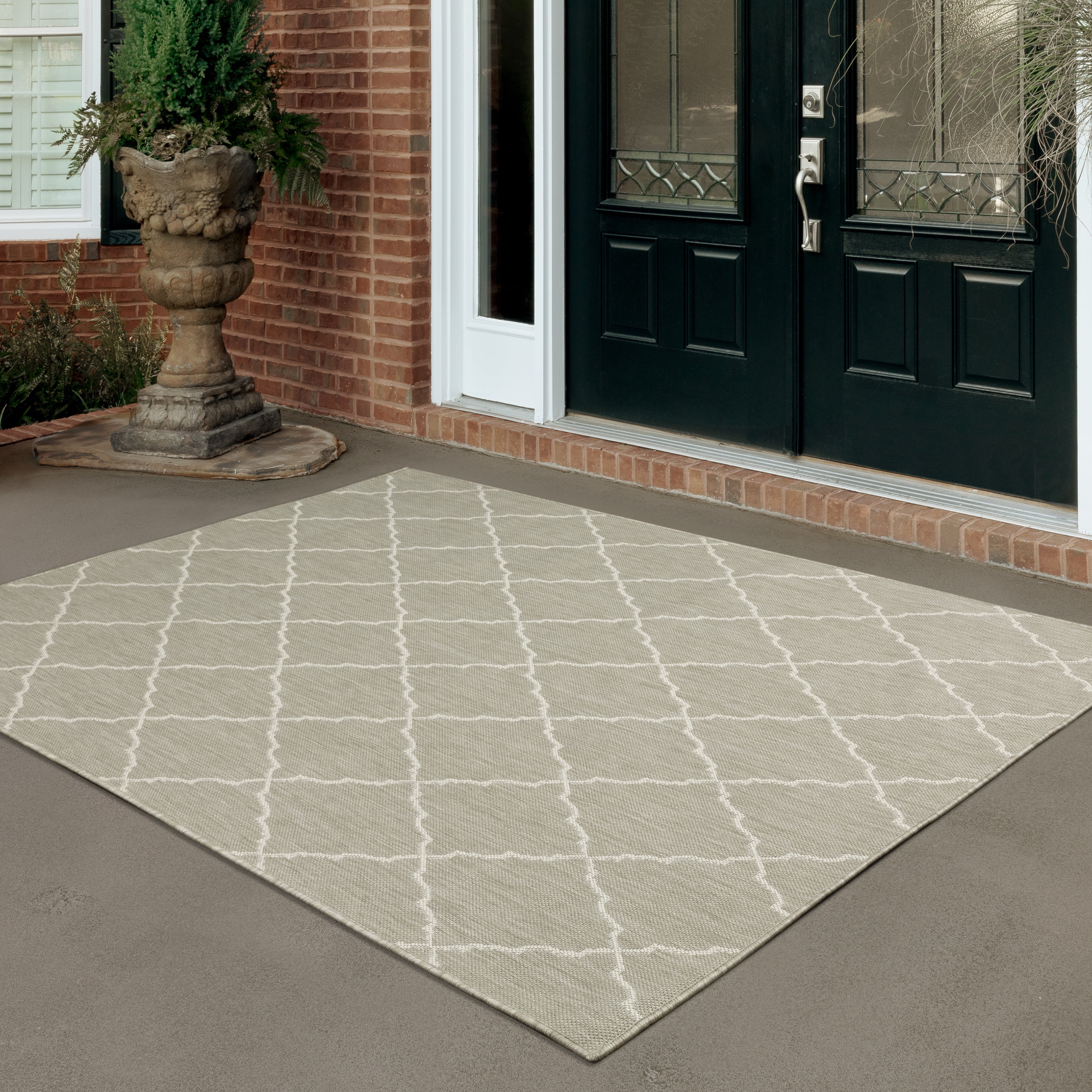 Avalon Home 6' x 9' Gray and Taupe Geometric and Trellis Outdoor Rug