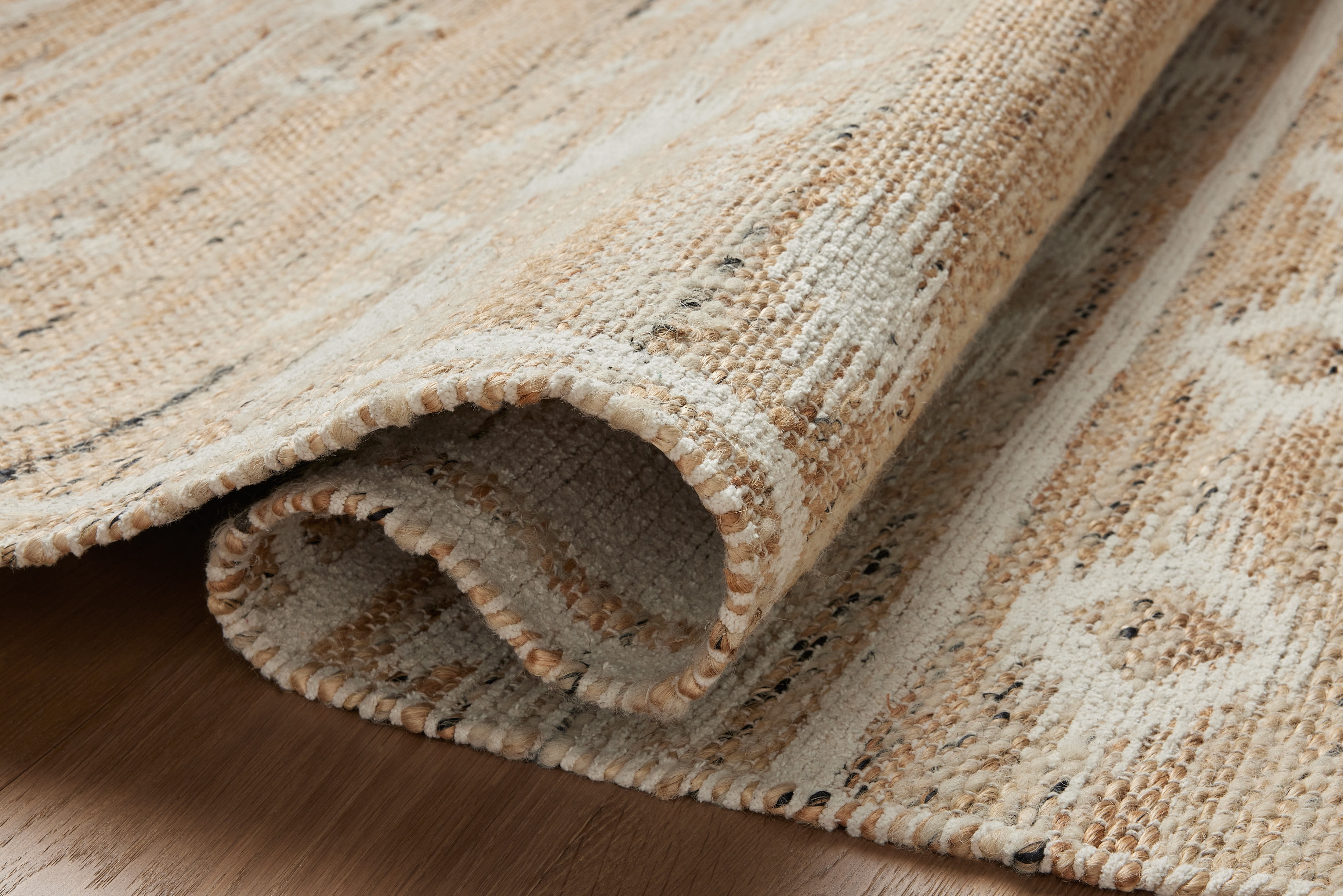 Angela Rose x Loloi Rivers Natural / Ivory 3'-6" x 5'-6" Accent Rug