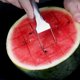 thumbnail image 4 of Herramienta Para Cortar Sandías, Cortador De Sandías Reutilizable, Versátil, Fácil De Usar, Antioxidante, Doble Extremo Para Fiestas Familiares, 4 of 7