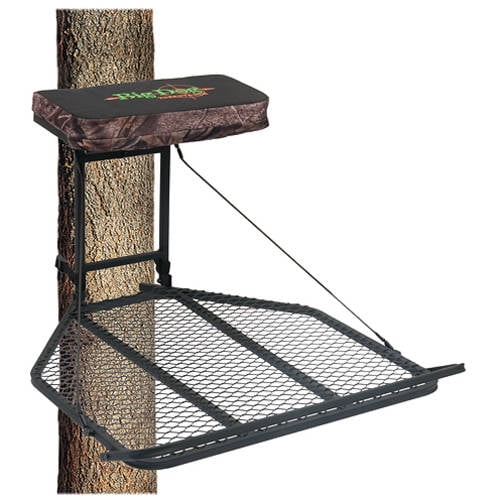 big dog hang on tree stand