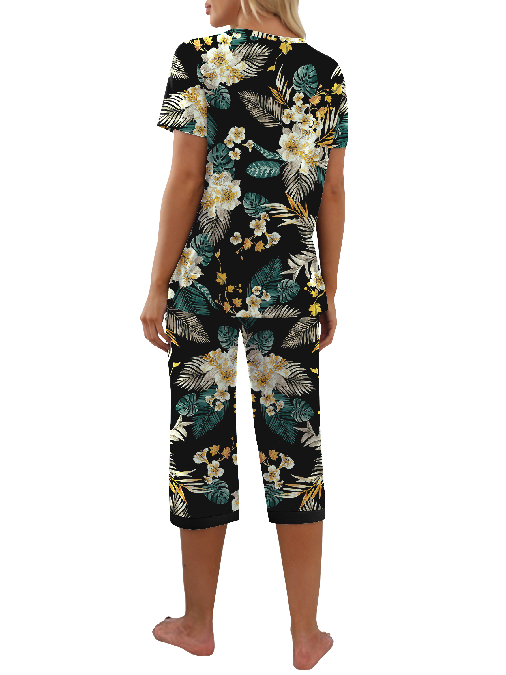 MINTREUS Women's Short Sleeve Pajama Set with Capri Pants photo 6