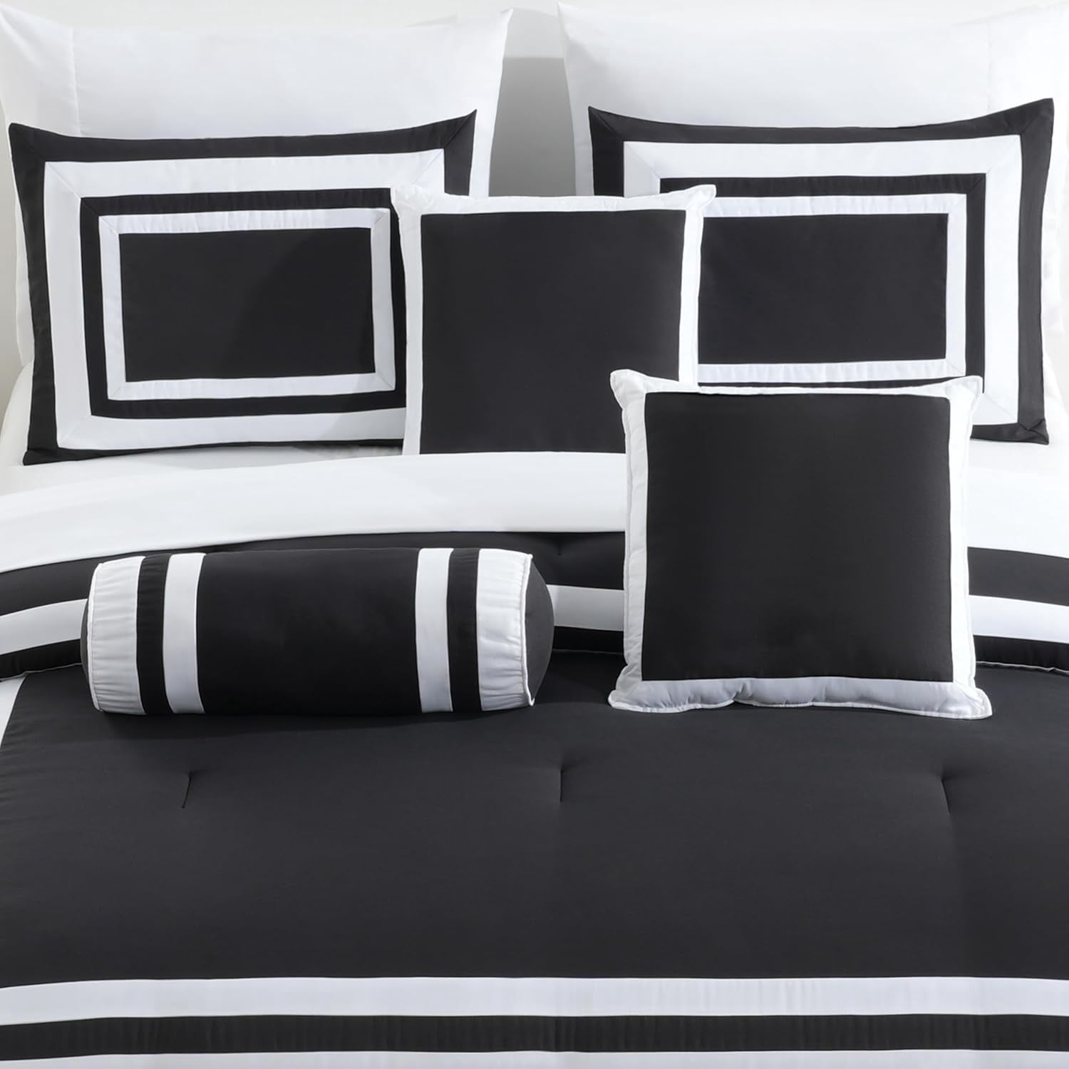 Chezmoi Collection Caprice 7-Piece Hotel Style Comforter Set King Size, Black/White Square Pattern Color Block Bedding with Decorative Pillows, Luxurious Lightweight All Season Bed Set