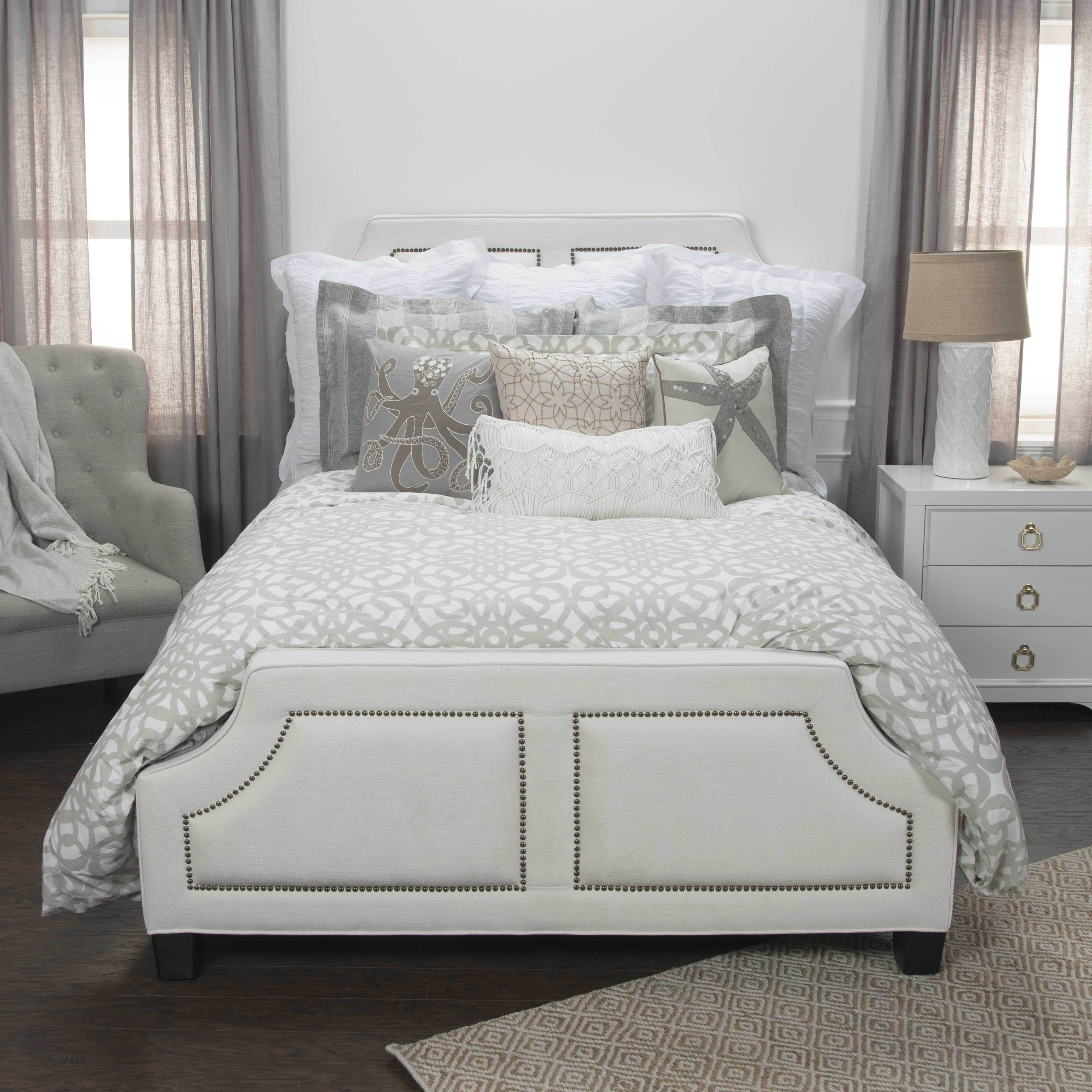Rizzy Home Cotton 114"x98" Taupe Geometric Bedding