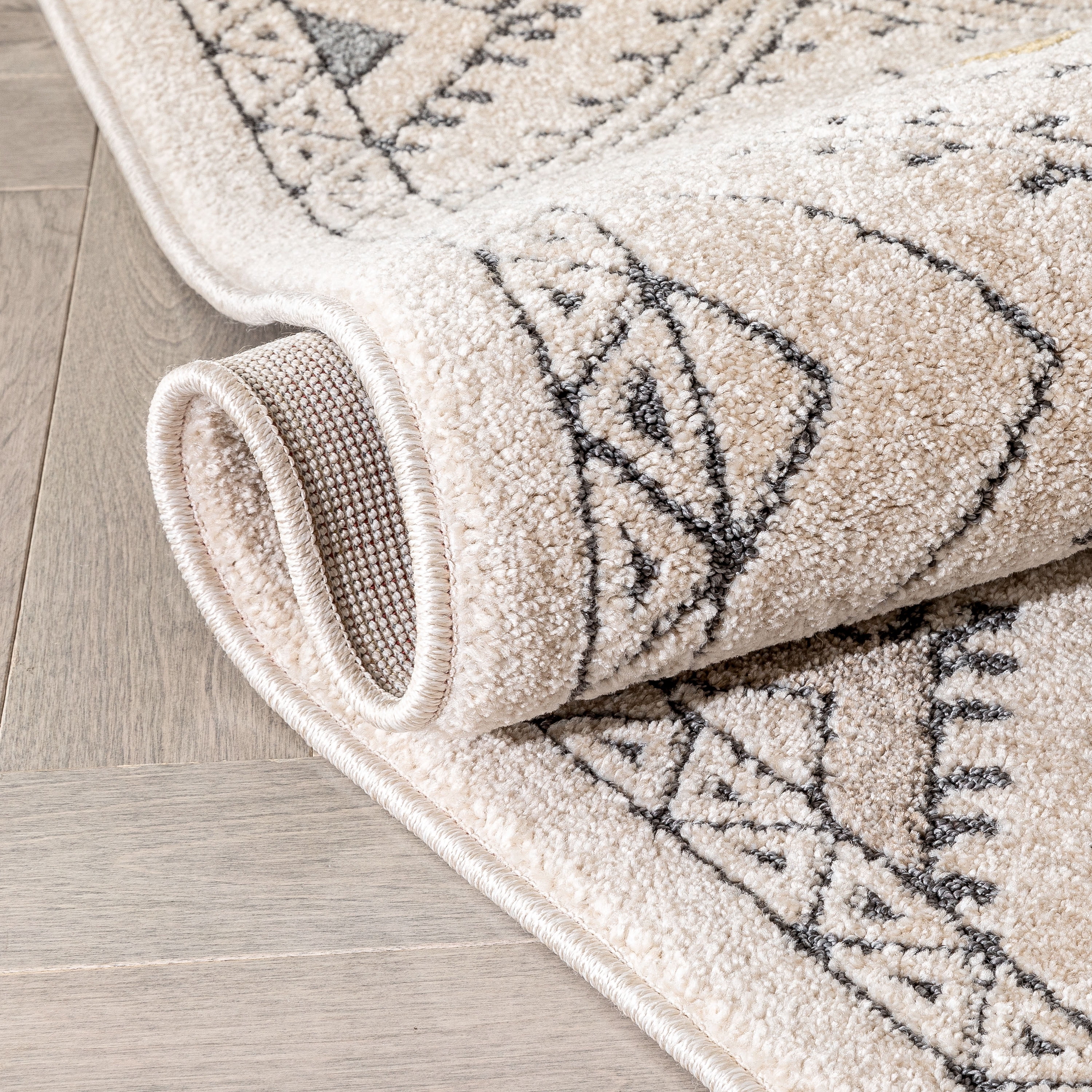 Well Woven Malaga Moderne Bohemian Tribal Beige 5'3" x 7'3" High-Low Area Rug