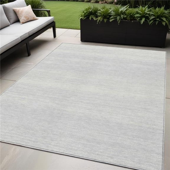 HomeRoots 589729 5 x 8 ft. Striped Washable Indoor & Outdoor Rectangle Area Rug, Silver & Gray