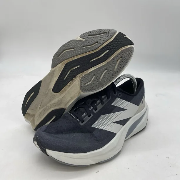 New Balance FuelCell Rebel V4 Shoes Mens 9 2E Running Sports Casual Everyday