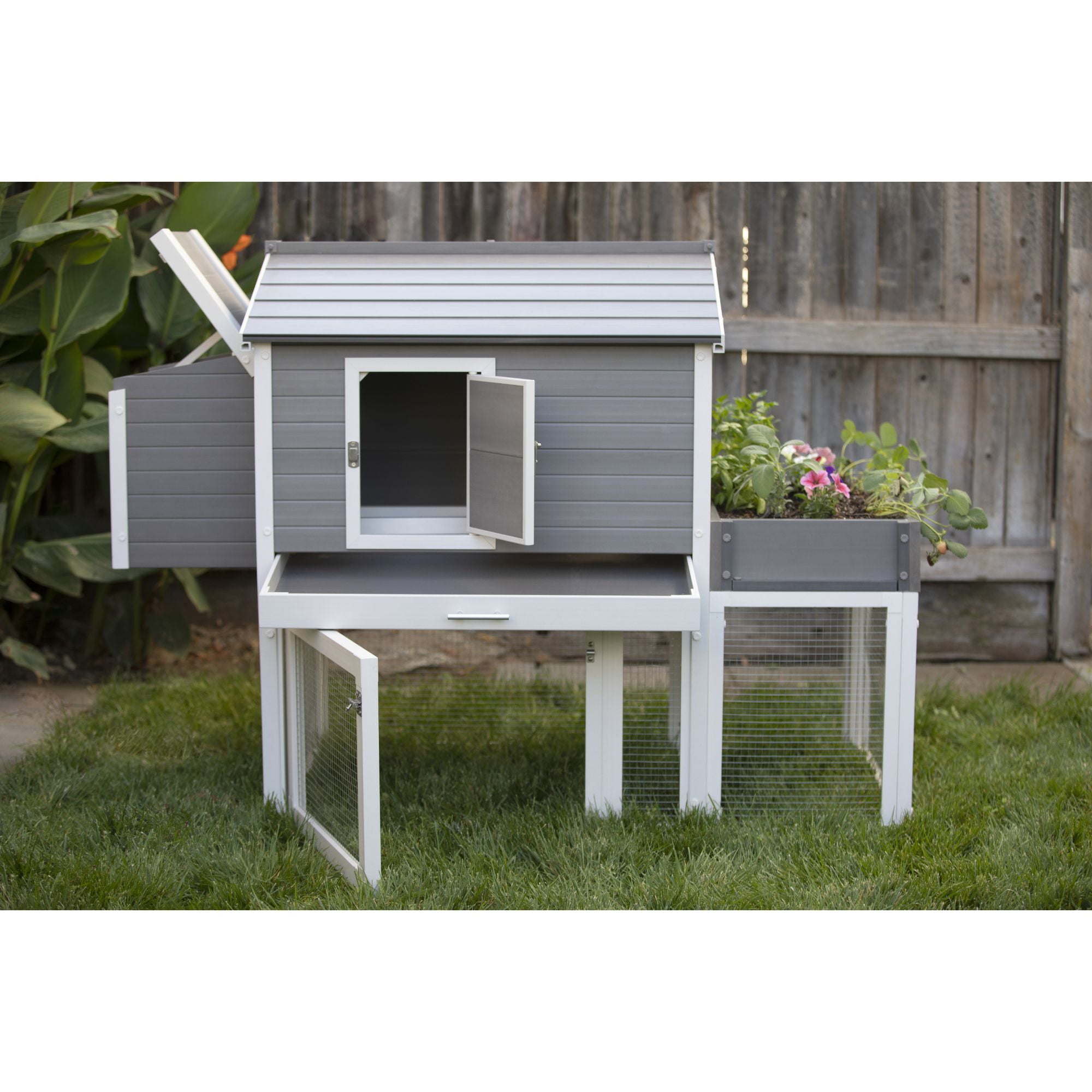 New Age Pet® ECOFLEX® Urban Farm Chicken Coop - 2-Level Living Space with Nesting Box, Roosting Bars, and NeveRust Stainless Steel Pen, Easy Assembly, Ideal for 2 Average Size Chickens or 4 Bantams