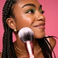 thumbnail image 6 of Real Techniques Extra Big Powder Brush, Large Makeup Brush for Powder, 1 Count, 6 of 12