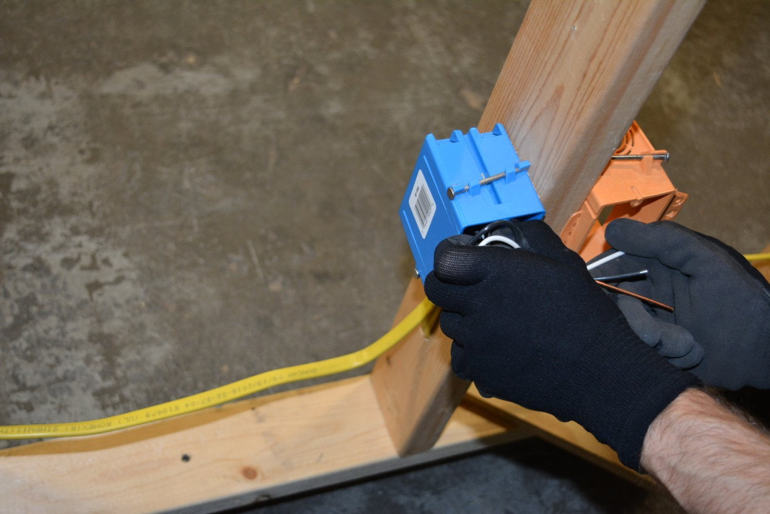 Southwire 28828228 12/2 100' Yellow with Ground Romex Brand SIMpull Residential Indoor Electricial Wire Type NM-B