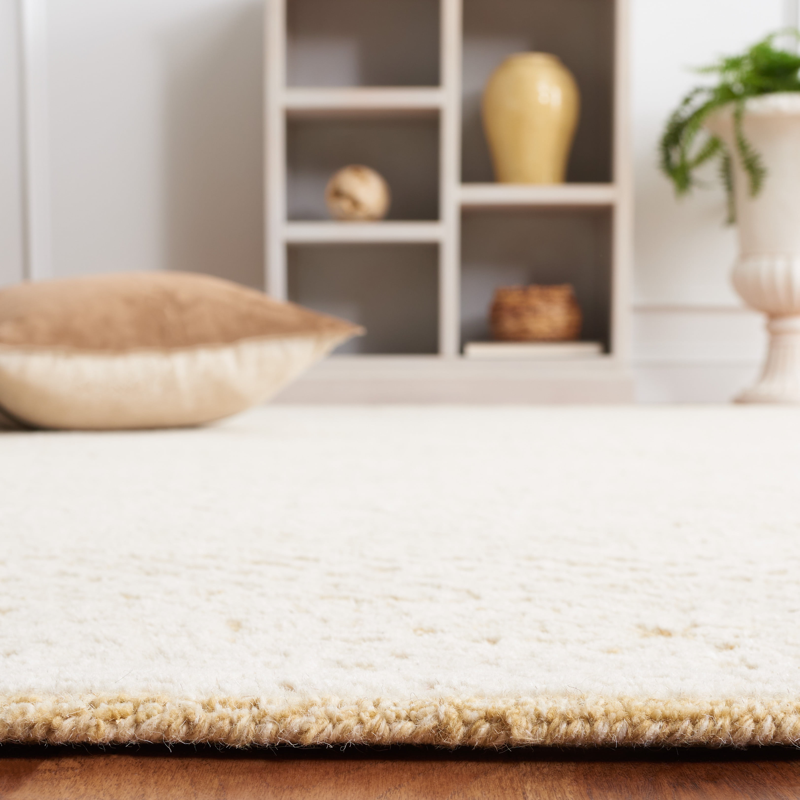 SAFAVIEH Textural Anabel Geometric Area Rug, Gold/Ivory, 5' x 8'