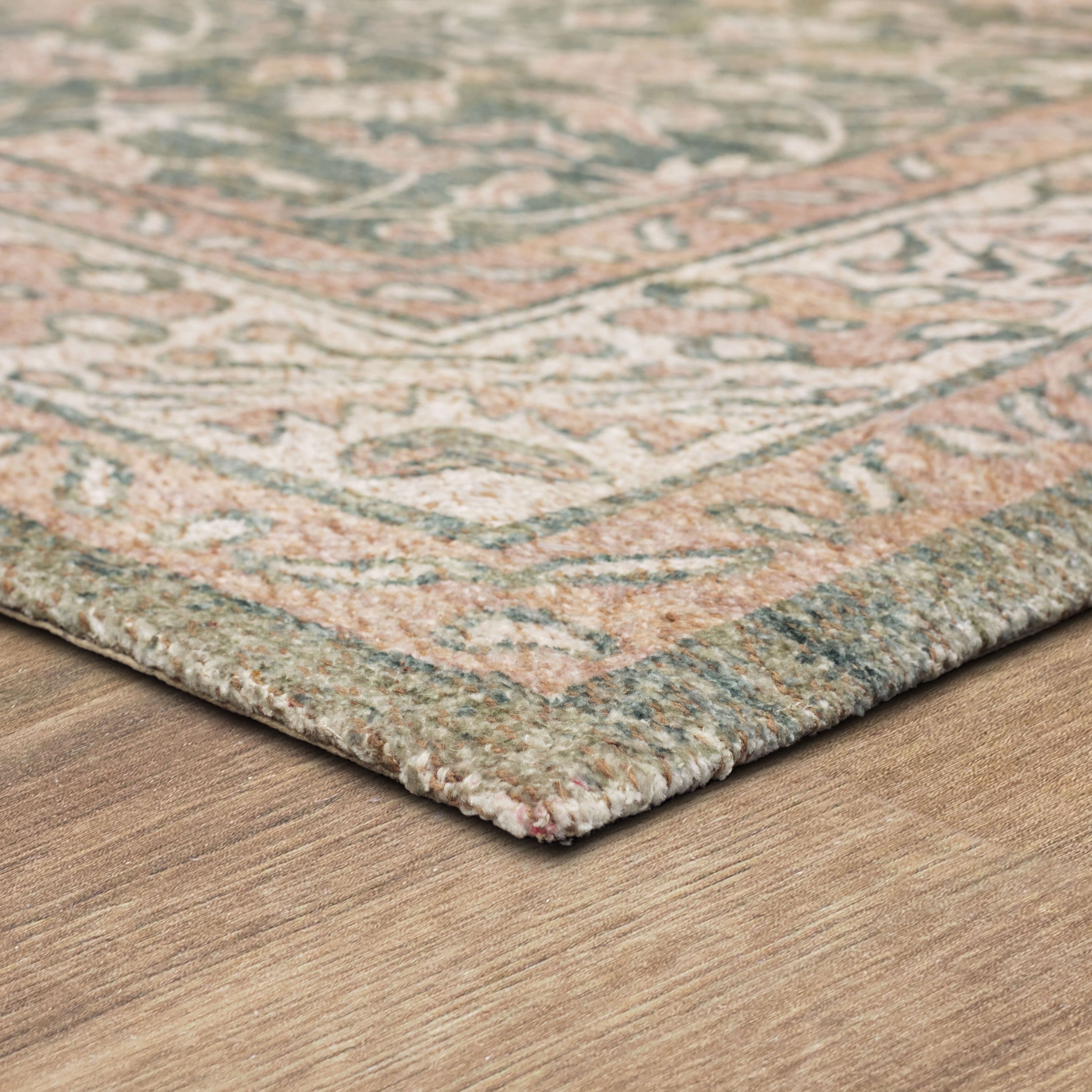 Mainstays Zula Jardin Low Pile Stain/Fade Resistant Polyester Indoor Accent Rug, Green, 1'8" x 2'10"