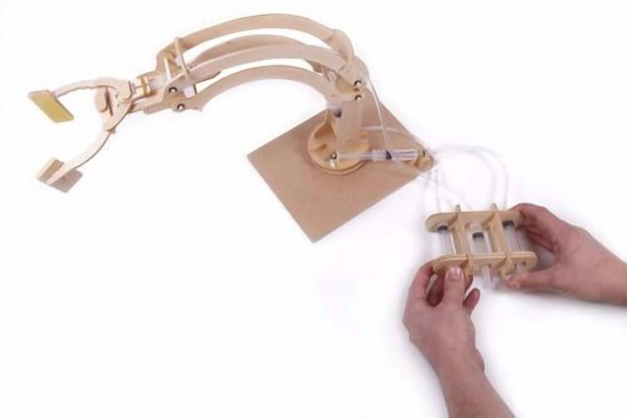Build It Yourself! Hydraulic Robotic Arm Thumbs Up 522203