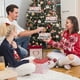 thumbnail image 5 of Adorno navideño para árbol de Navidad, regalo navideño, colgante pequeño de madera, creativo, lindos gatos y perros de familia, adornos colgantes de autobús para hacer uno mismo, 5 of 6