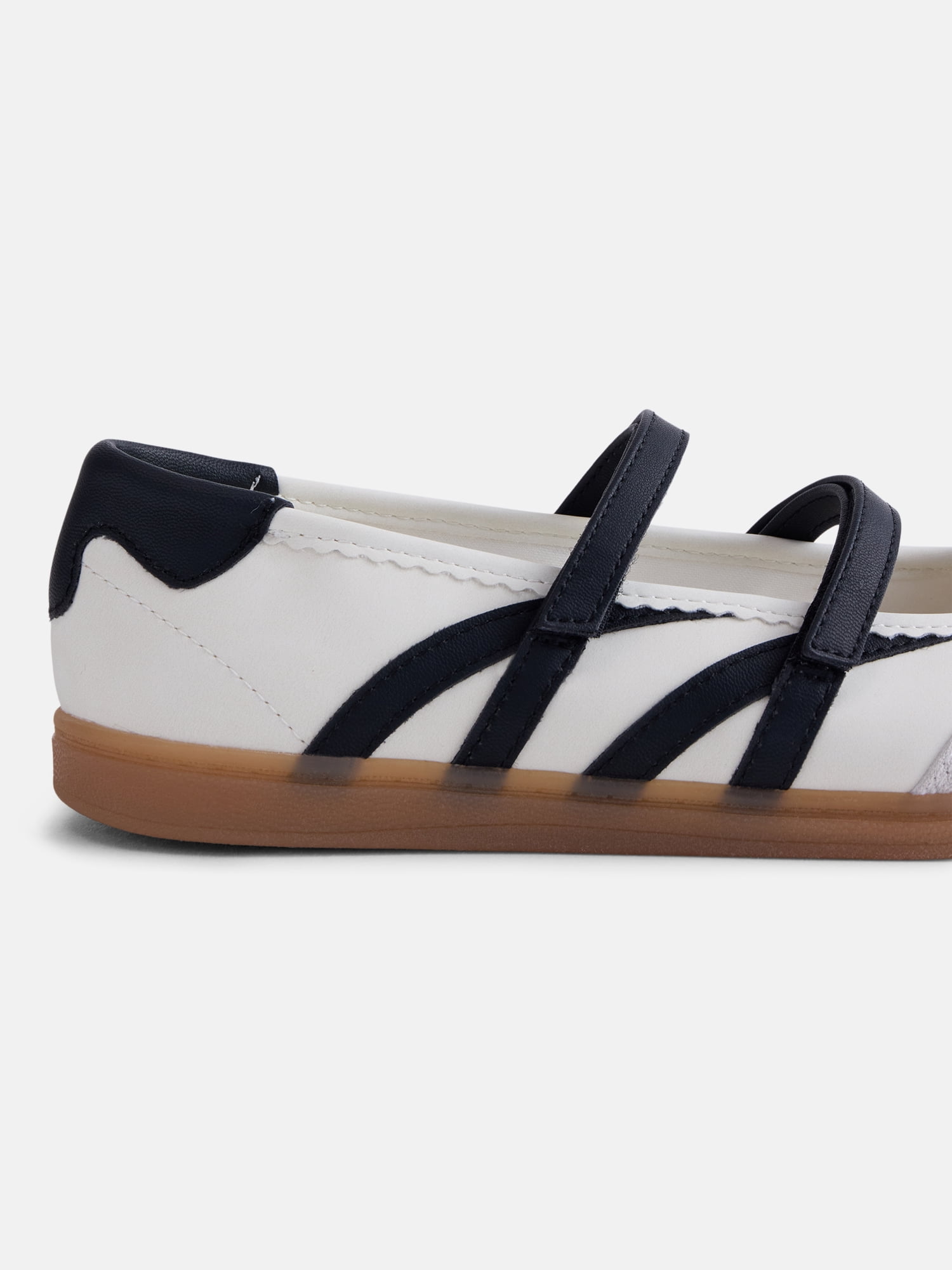 No Boundaries Women’s Strappy Ballet Sneakers