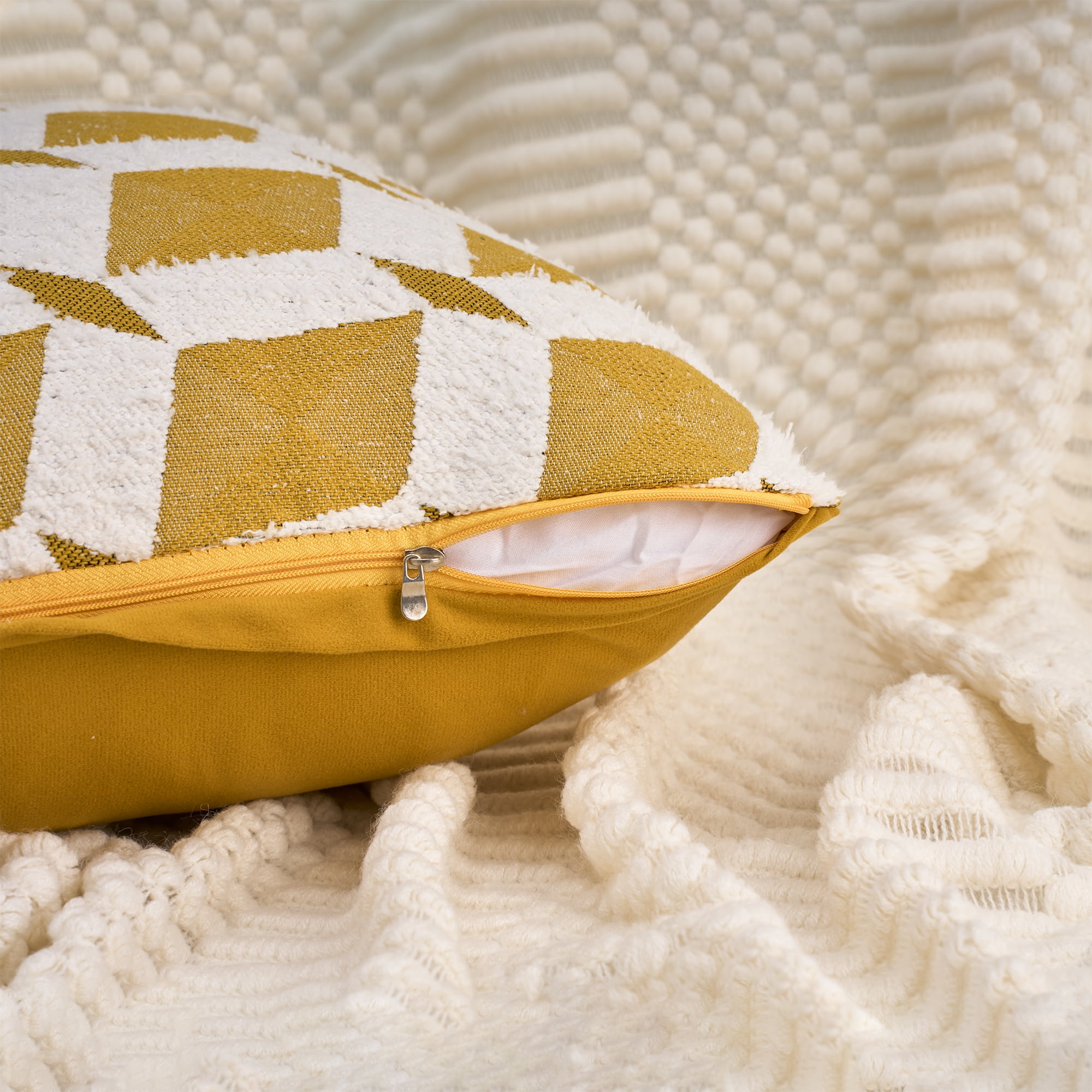 Unique Bargains Pack of 2 Square Diamond Pattern Chenille Throw Pillow Covers Yellow