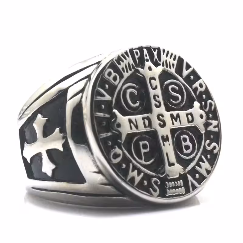 thumbnail image 1 of Anillo de Cruz Punk de oro y plata, anillo de Cruz Punk, plata, tamaño 10, 1 of 5