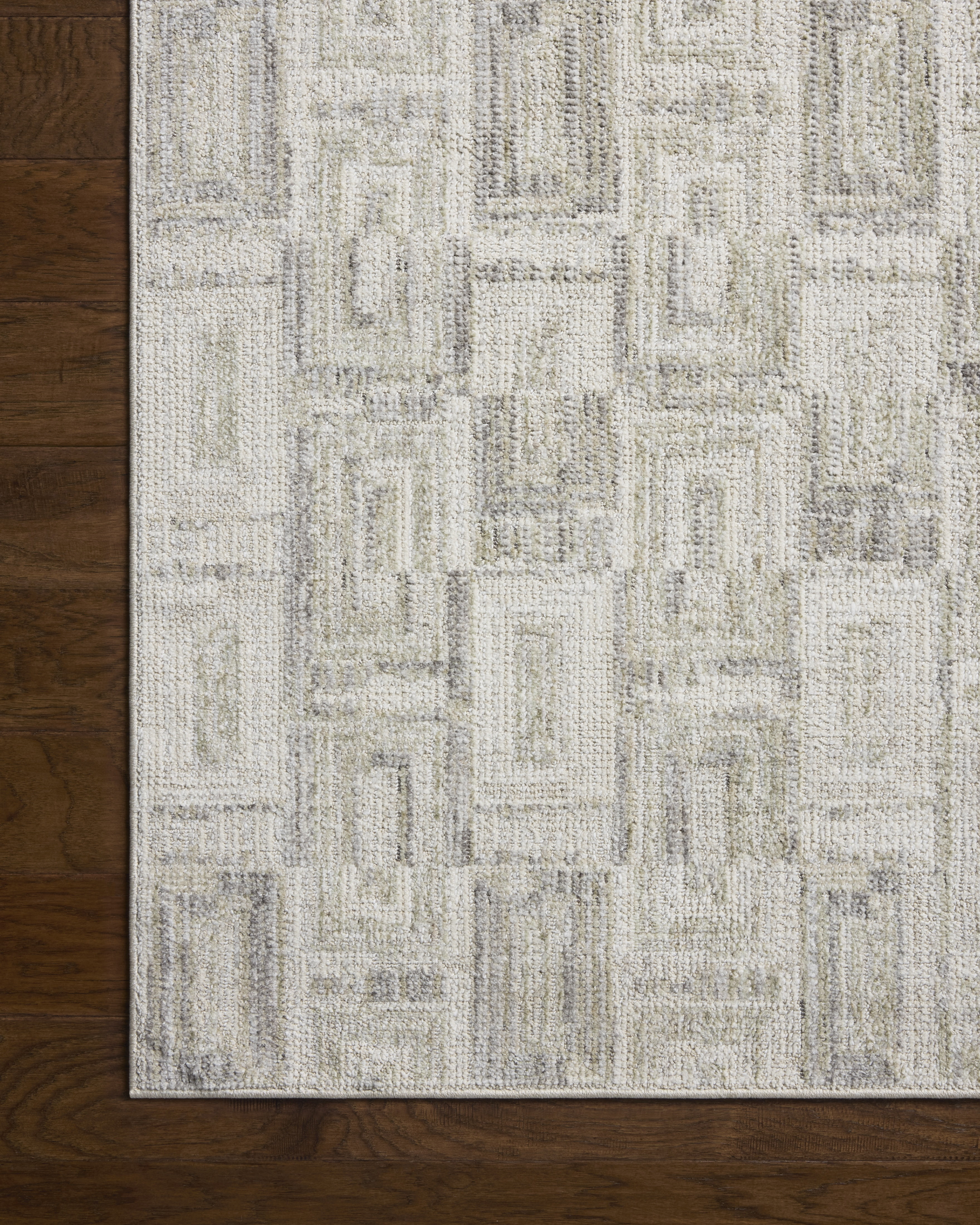 Loloi Roxie Bone / Sage 2'-7" x 15'-0" Area Rug