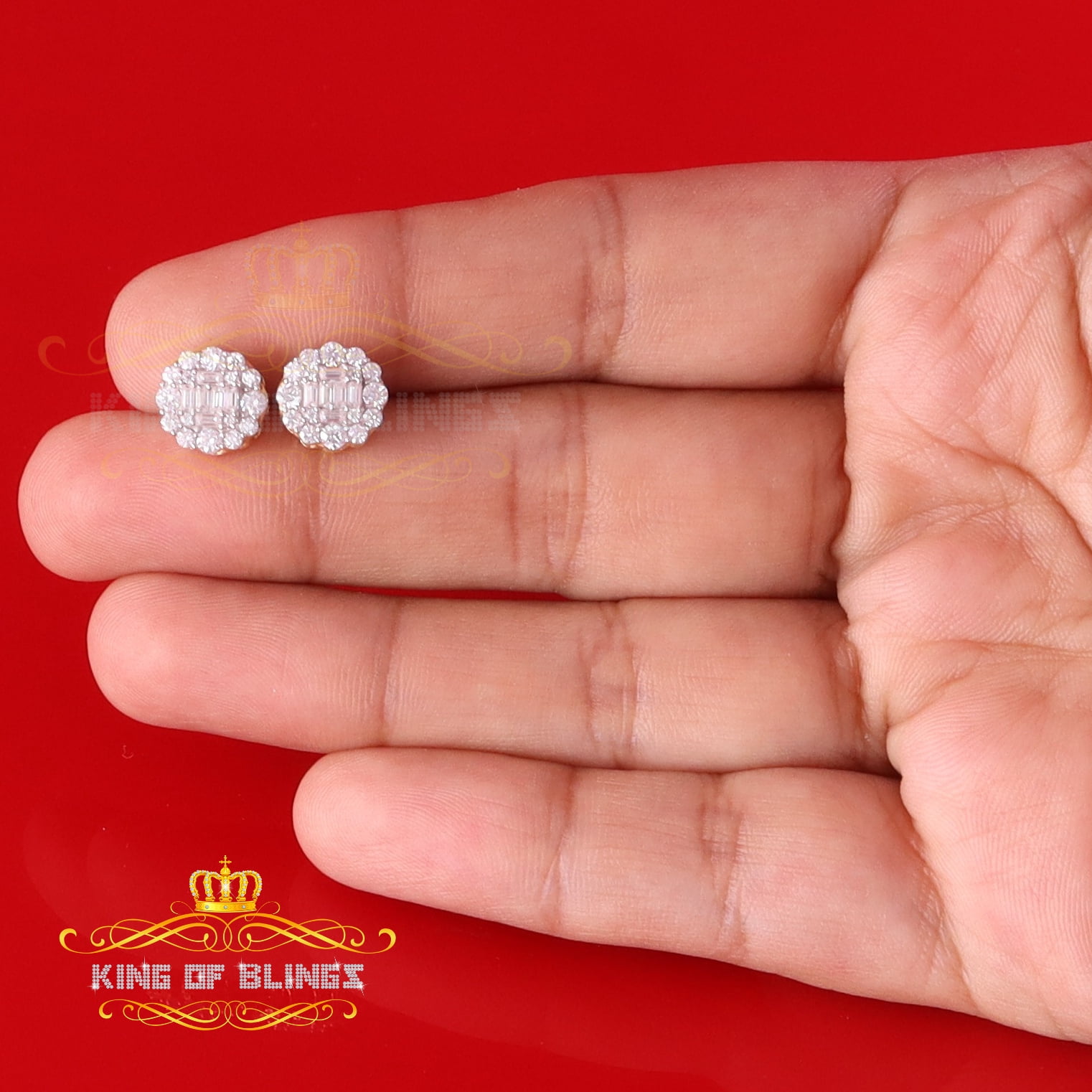 King of Bling's Men's/Womens 925 Silver Yellow 1.00ct VVS 'D' Moissanite Round Stud Earrings