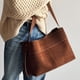 thumbnail image 3 of Bolsos de mano coreanos de Piel de vaca Natural para mujer bolsos y monederos de diseñador de lujo novedad de 2024, 3 of 5