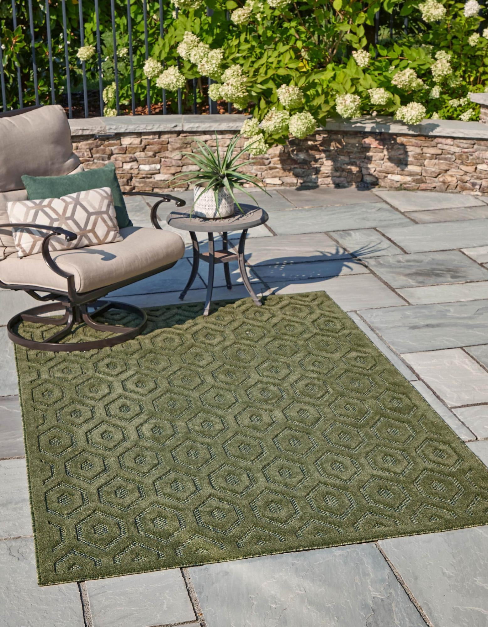 Unique Loom Outdoor Trellis Textured Collection Area Rug - Spatial (2' x 3' Rectangle Green)