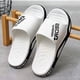 thumbnail image 1 of Las zapatillas para hombre se pueden usar en exteriores en verano. Sandalias antideslizantes para hombre, chanclas de moda para baño y hogar, 1 of 7