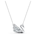 thumbnail image 2 of Collar con colgante de cisne de Swarovski con cristales transparentes de rodio, 2 of 5