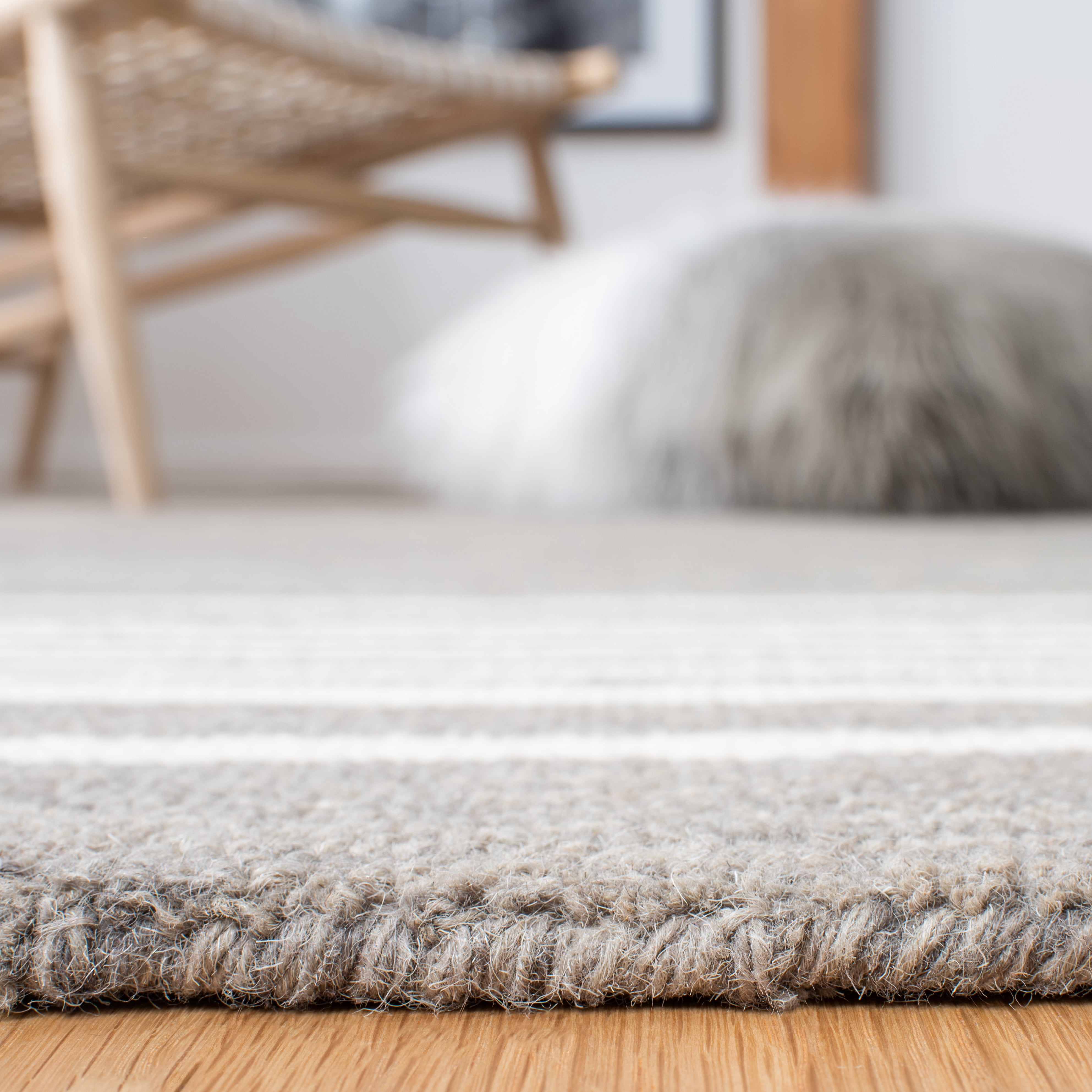 SAFAVIEH Metro Gale Striped Area Rug, Charcoal/Ivory, 6' x 9'