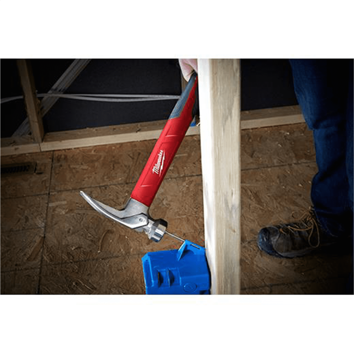 Milwaukee 19oz Smooth Face Poly/Fiberglass Handle Hammer 48-22-9316