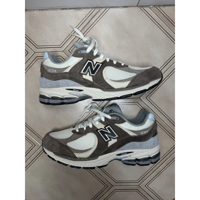New Balance NB M2002RFZ Beige Brown White Men Size 10.5