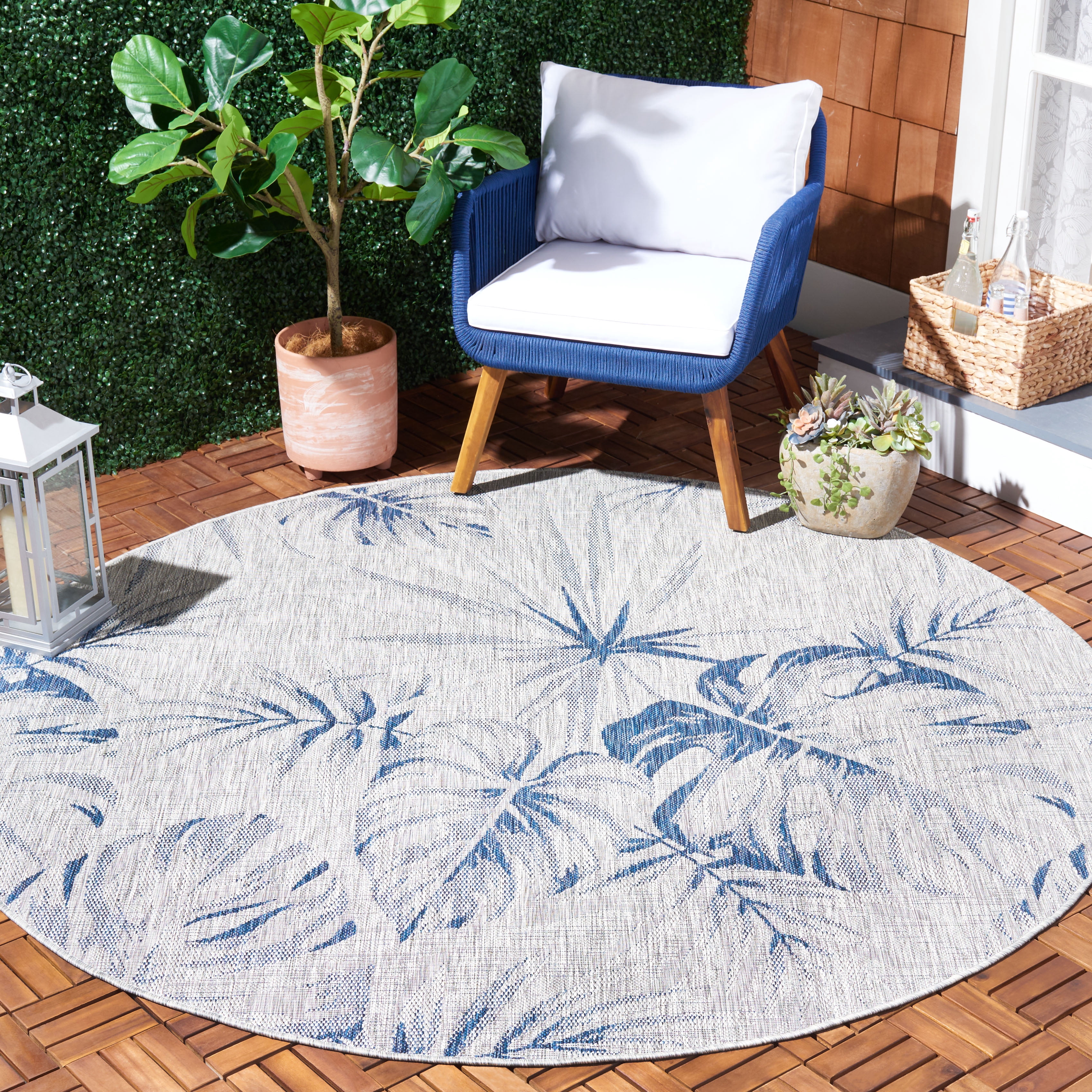 SAFAVIEH Courtyard Keelan Botanical Indoor/Outdoor Area Rug, Grey/Navy, 6'7" x 6'7" Round
