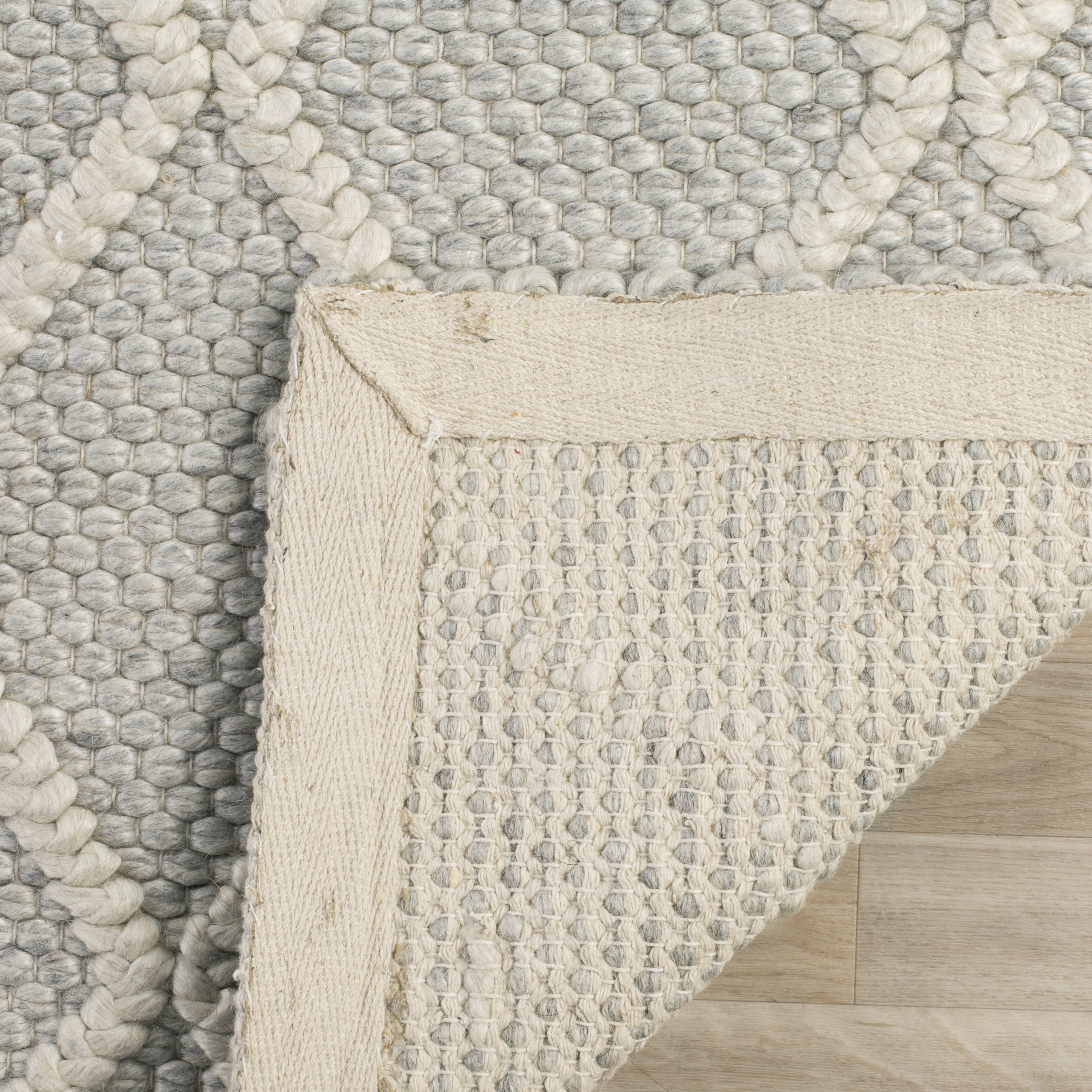 SAFAVIEH Natura Tracery Geometric Area Rug, Silver/Ivory, 10' x 14'