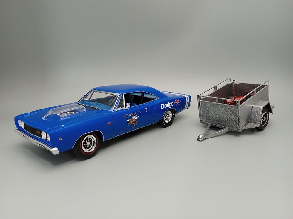1968 Dodge Coronet Hardtop w/Trailer Skill 2 Model Kit