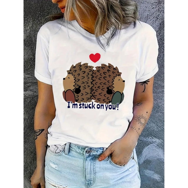 Women's Adorable Hedgehog Heart Graphic Tee - Casual & Sporty Round Neck Short Sleeve, Comfortable Polyester Blend Summer Top, Machine Washable