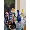 thumbnail image 4 of Perfecta para fiestas, hielera de uso generalizado, enfriador de bebidas transparente de 3 litros con asas resistentes para celebraciones versátiles en interiores y exteriores, 4 of 7