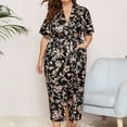 thumbnail image 2 of Albornoz estampado de manga corta para mujer, bata de baño larga de satén de gran tamaño con bolsillos para el hogar, Hotel, fondo negro, flores rosas, 4XL, 2 of 5