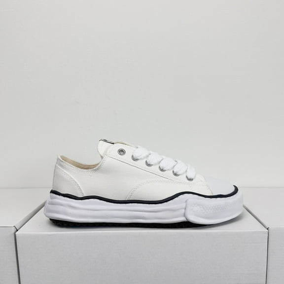 Maison MIHARA YASUHIRO MMY White Peterson Original Sole low-top sneakersv Canvas shoes
