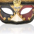 thumbnail image 4 of Máscaras de disfraces Máscaras de cosplay de Halloween Máscara veneciana de media cara Máscara de bufón alegre vintage Máscara de mascarada Máscara de disfraces de baile elegante (Rojo), 4 of 5