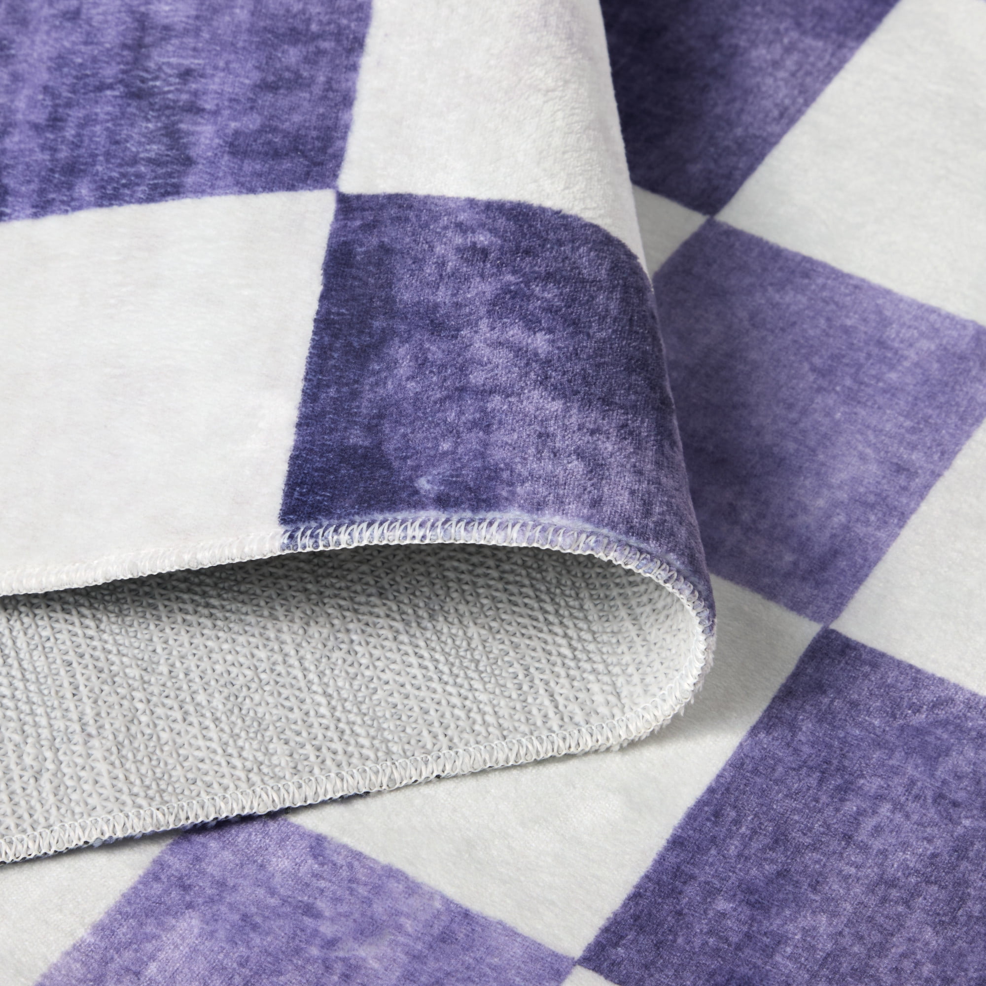 TOWN & COUNTRY PLAY Niko Checkmate Kid's Washable Area Rug, Soft & Plush, Safe Non-Slip Backing, Bedroom Rug, Dorm Decor, Playroom & Classroom Rugs, Purple/Multi, 3'3"x5'2"
